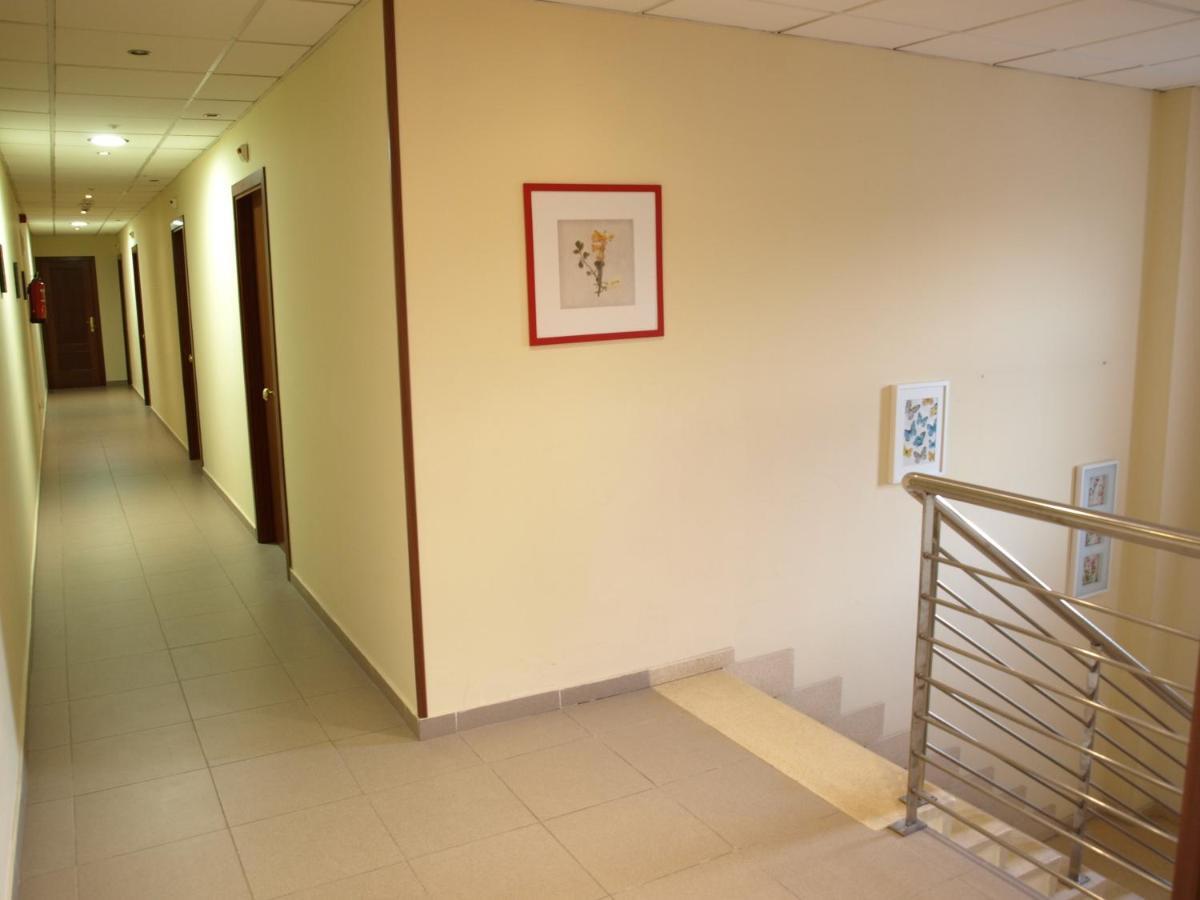 Pension Viella Asturias オビエド エクステリア 写真